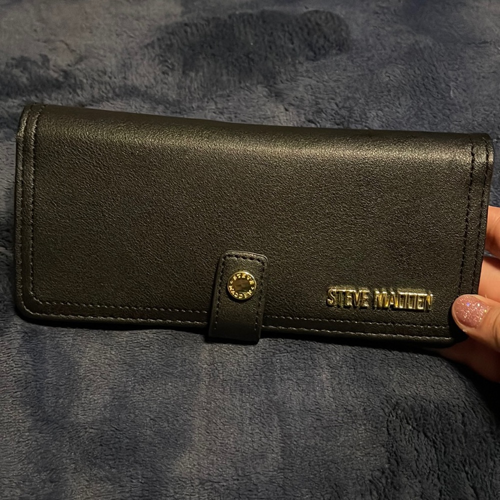 Steve Madden wallet